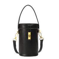 Women's Medium Pu Leather Solid Color Vintage Style Classic Style Sewing Thread Cylindrical Lock Clasp Crossbody Bag sku image 1