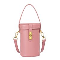 Women's Medium Pu Leather Solid Color Vintage Style Classic Style Sewing Thread Cylindrical Lock Clasp Crossbody Bag sku image 3