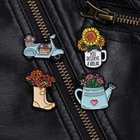 Cartoon Style Cute Cowboy Style Motorcycle Cup Flower Alloy Stoving Varnish Plating Unisex Brooches main image 6
