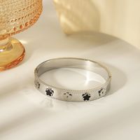 304 Stainless Steel 18K Gold Plated Vintage Style Simple Style Enamel Plating Petal Bangle main image 3