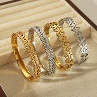 304 Stainless Steel 18K Gold Plated Simple Style Commute Plating Leaf Petal Bangle main image 1