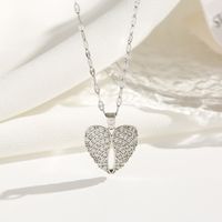 Wholesale Exaggerated Shiny Heart Shape Wings Titanium Steel Copper Inlay Zircon Pendant Necklace sku image 2