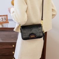 Women's Medium Pu Leather Solid Color Vintage Style Classic Style Sewing Thread Flip Cover Square Bag main image 7