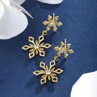 1 Paire Glamour XUPING Sucré Rond Fleur Flocon De Neige Incruster Le Cuivre Pierres Précieuses Artificielles Plaqué Or 18K Boucles D'oreilles main image 9