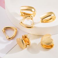 1 Pair Casual Vacation Classic Style Solid Color Plating Alloy 14K Gold Plated Earrings main image 3