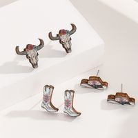 1 Set Modern Style Classic Style Cattle Boots Wood Ear Studs main image 1