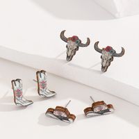1 Set Modern Style Classic Style Cattle Boots Wood Ear Studs main image 3
