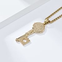 304 Stainless Steel 18K Gold Plated Basic Modern Style Classic Style Key Pendant Necklace main image 3