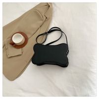 Women's Medium Pu Leather Color Block Streetwear Zipper Shoulder Bag main image 4