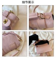 Women's Small Pu Leather Solid Color Streetwear Lock Clasp Crossbody Bag Shoulder Bag main image 2