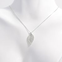Sterling Silver 14K Gold Plated White Gold Plated Elegant Shiny Plating Inlay Leaf Zircon Pendant Necklace main image 4