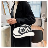 Women's Medium Polyester Cartoon Star Streetwear Oval Zipper Shoulder Bag main image 3