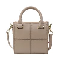 Femmes Moyen Faux Cuir Couleur Unie Style Vintage Style Classique Fil À Coudre Boucle Magnétique Sac Bandoulière sku image 3