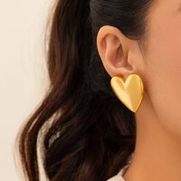 1 Pair Simple Style Classic Style Water Droplets Heart Shape Plating Iron Gold Plated Ear Studs main image 3