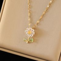 Stainless Steel Copper 18K Gold Plated Simple Style Plating Inlay Flower Zircon Pendant Necklace sku image 1