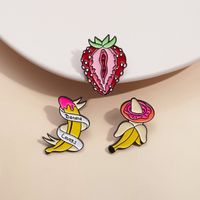 Cartoon Style Cute Sweet Fruit Strawberry Zinc Alloy Plating Unisex Brooches main image 5