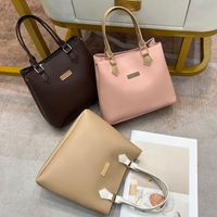 Women's Medium Pu Leather Solid Color Elegant Classic Style Zipper Crossbody Bag main image 2