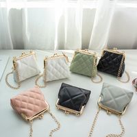 Women's Small Pu Leather Solid Color Lingge Classic Style Streetwear Lock Clasp Cosmetic Bag main image 1