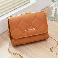 Women's Medium Pu Leather Solid Color Lingge Vintage Style Classic Style Magnetic Buckle Crossbody Bag sku image 6