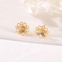 1 Pair Simple Style Flower Inlay Copper Rhinestones Ear Studs main image 4