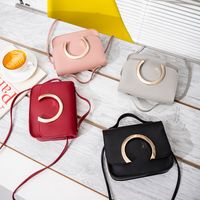 Women's Medium Pu Leather Solid Color Classic Style Streetwear Magnetic Buckle Crossbody Bag main image 1