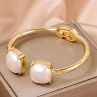 Basic Modern Style Classic Style Geometric Alloy Inlay Artificial Pearls Women's Bangle main image 1