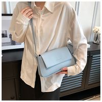 Women's Medium Pu Leather Solid Color Vintage Style Classic Style Magnetic Buckle Crossbody Bag main image 9