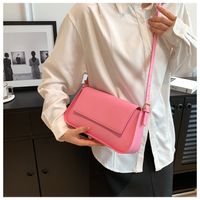 Women's Medium Pu Leather Solid Color Vintage Style Classic Style Magnetic Buckle Crossbody Bag main image 7