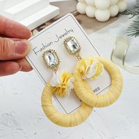 1 Paire Vacances Plage Tropical Rond Fleur Incruster Alliage Raphia Strass Boucles D'oreilles main image 4