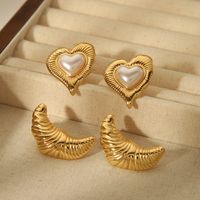 1 Pair IG Style Sweet Simple Style Heart Shape Croissant Plating Inlay 304 Stainless Steel Artificial Shell 18K Gold Plated Ear Studs main image 1