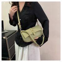 Women's Medium Pu Leather Solid Color Streetwear Magnetic Buckle Shoulder Bag main image 6