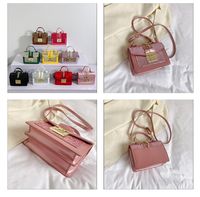 Women's Small Pu Leather Solid Color Vintage Style Classic Style Sequins Lock Clasp Crossbody Bag main image 9