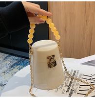 Women's Small Arylic Solid Color Elegant Vintage Style Beading Lock Clasp Crossbody Bag main image 5