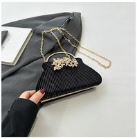 Mujeres Pequeña Cuero Sintético Color Sólido Elegante Estilo Vintage Cerrar Bolso De Noche main image 4