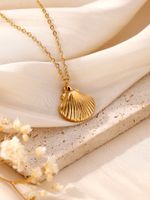 304 Stainless Steel Gold Plated Basic Modern Style Classic Style Plating Heart Shape Anchor Shell Pendant Necklace sku image 3