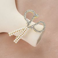 Cute Wedding Letter Alloy Inlay Pearl Zircon Women's Brooches 1 Piece main image 1