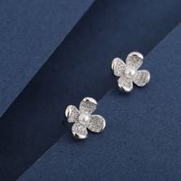 1 Pair Simple Style Classic Style Flower Plating Inlay Sterling Silver Artificial Pearls Zircon 14K Gold Plated Ear Studs main image 3