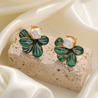 1 Pair Modern Style Classic Style Korean Style Flower Enamel Inlay Copper Pearl Gold Plated Ear Studs main image 5