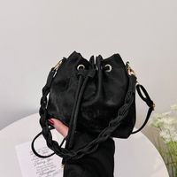 Women's Medium Pu Leather Solid Color Streetwear String Crossbody Bag main image 4