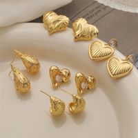 1 Pair Elegant Streetwear Heart Shape Plating Inlay Copper Rhinestones Gold Plated Ear Studs main image 1