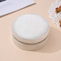 Simple Style Solid Color Velvet Jewelry Boxes sku image 2