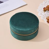 Simple Style Solid Color Velvet Jewelry Boxes sku image 4