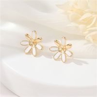 1 Par Estilo Simple Flor Embutido Cobre Diamantes De Imitación Pendientes sku image 1