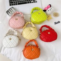 Women's Small Pu Leather Solid Color Cute Oval Zipper Crossbody Bag main image 1