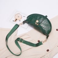 Women's Medium Pu Leather Solid Color Streetwear Dumpling Shape Zipper Crossbody Bag sku image 2