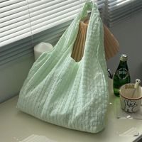 Women's Medium Polyester Solid Color Basic Classic Style Magnetic Buckle Tote Bag main image 2