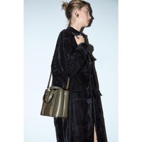 Women's Medium Pu Leather Solid Color Streetwear Zipper Crossbody Bag main image 5