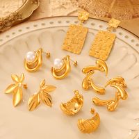 1 Pair Casual Simple Style Commute Quadrilateral Round Leaves Hollow Out Inlay 304 Stainless Steel Artificial Pearls 18K Gold Plated Drop Earrings main image 4