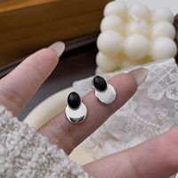 1 Pair Simple Style Round Inlay Sterling Silver Pearl Ear Studs main image 3