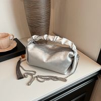 Women's Medium Pu Leather Solid Color Elegant Vintage Style Sewing Thread Zipper Crossbody Bag main image 3